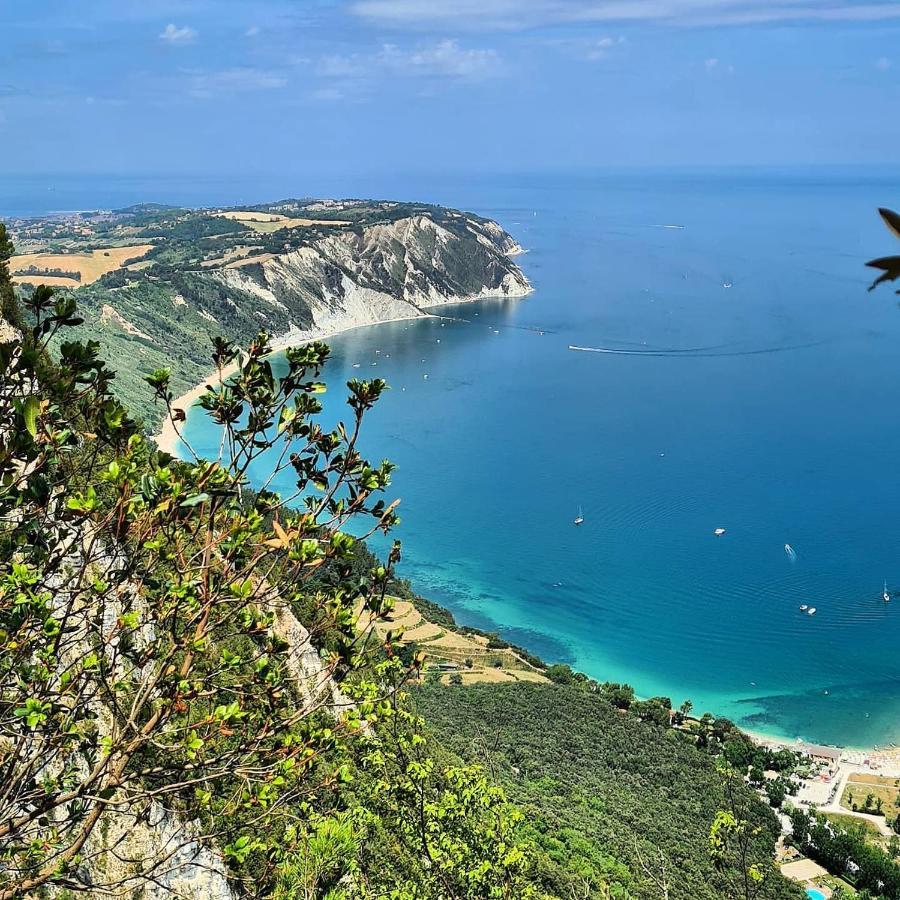 La Pinetina Appartement Ancona Buitenkant foto